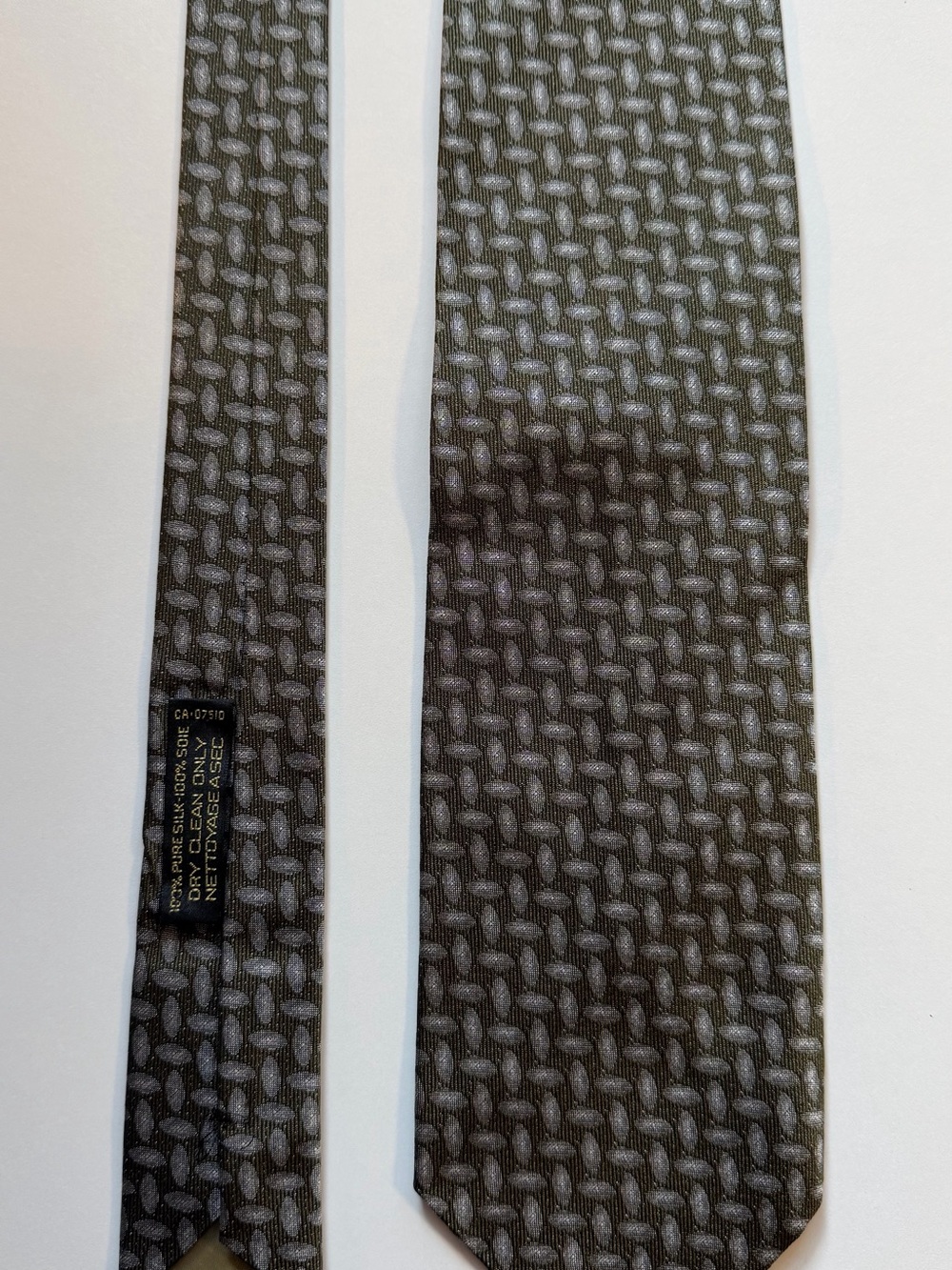 Men's Gray Patterned Silk Tie - Classic Woven Design